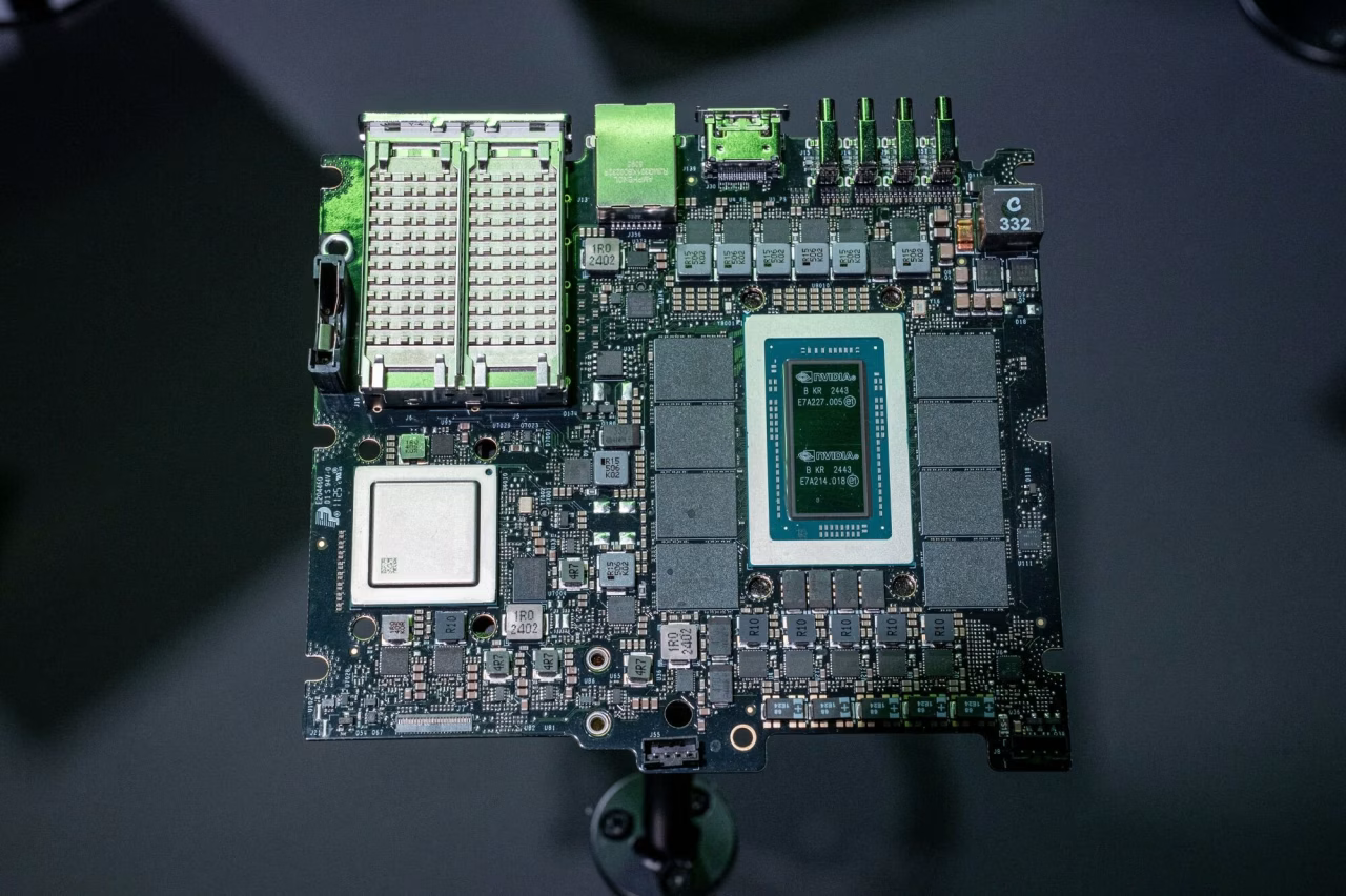 特朗普拼了命也要在美国生产的“AI超级计算机”，到底是什么？