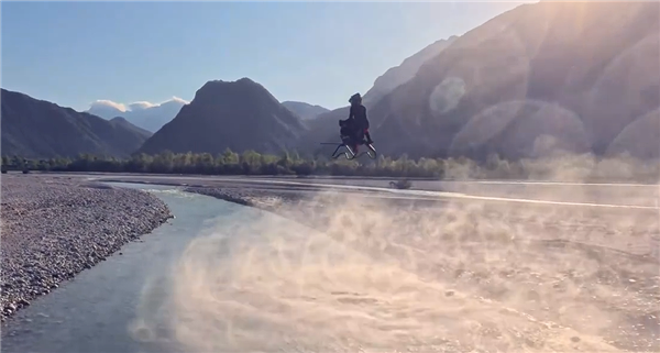 国外一公司推出“空中自行车”：可垂直起飞、极速200公里/时