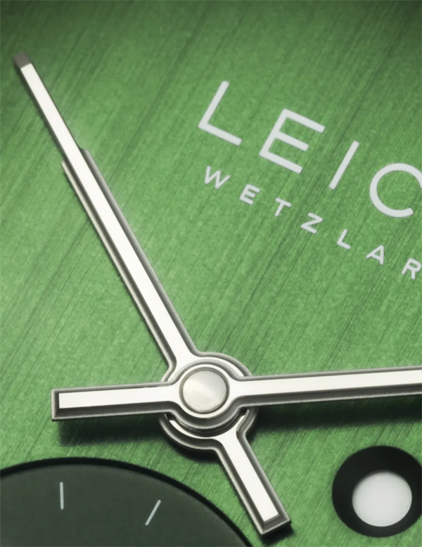 最贵11万元！徕卡发布ZM1、ZM2都市森绿版腕表